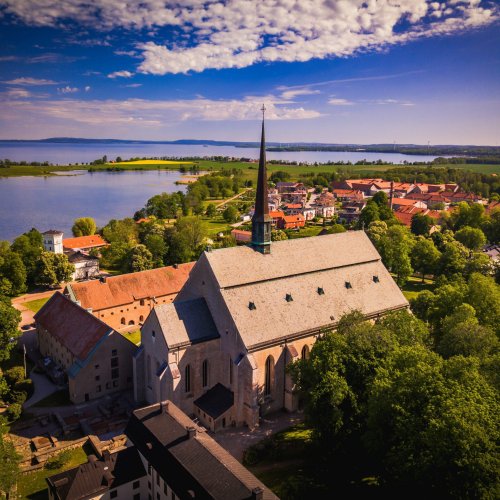 Vkh blå himmel skaleret