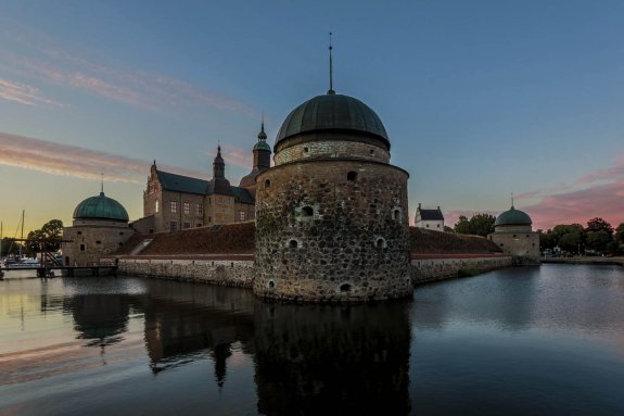 Vadstena Slot ved solnedgang